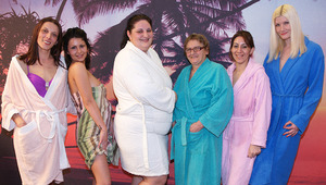 Take a look at an all femal older sauna 